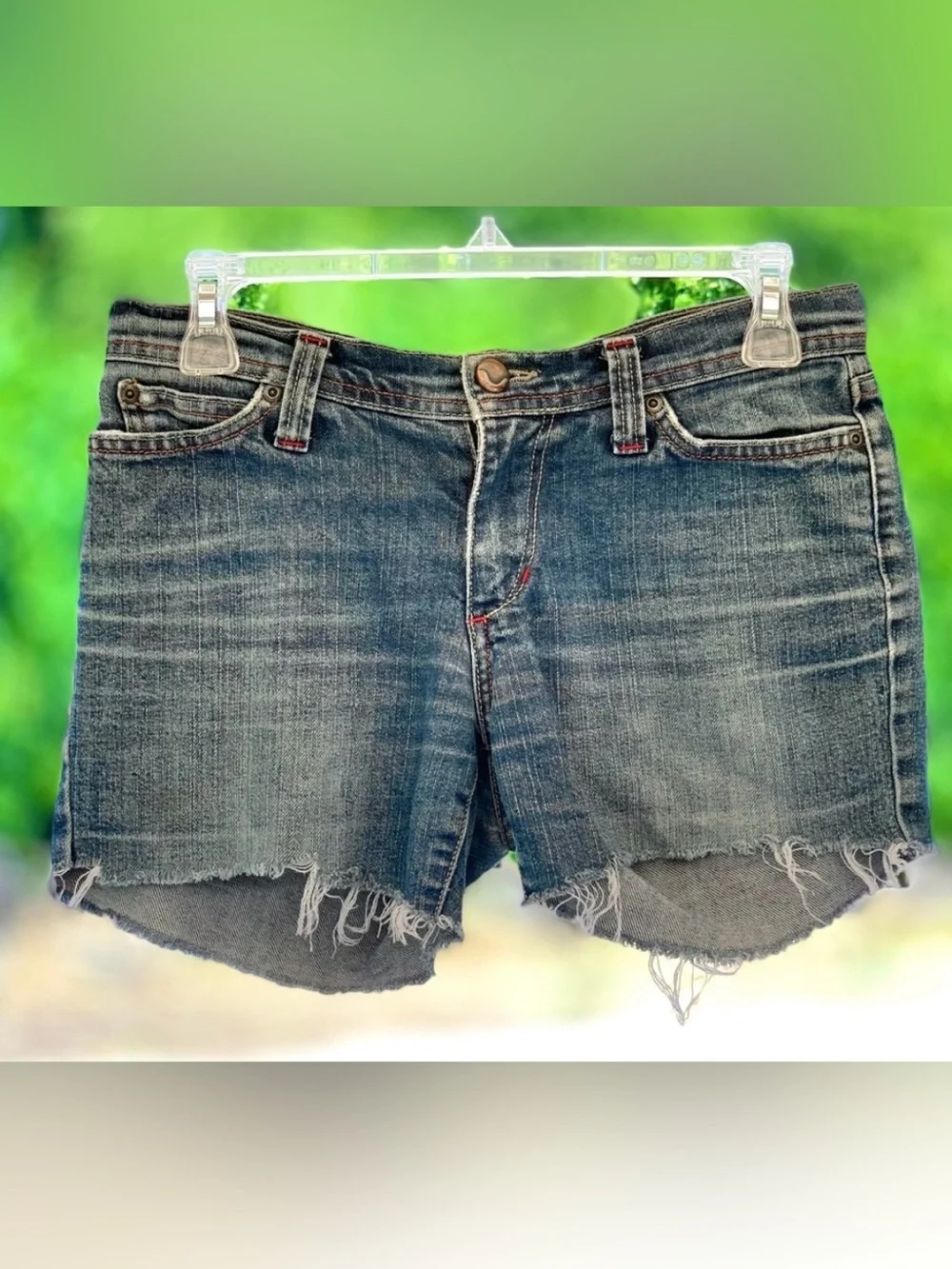 Joe’s Jeans Roller Girl Blue Wash Low-Rise Cut-Off Stretch Denim Shorts ~ 28/6